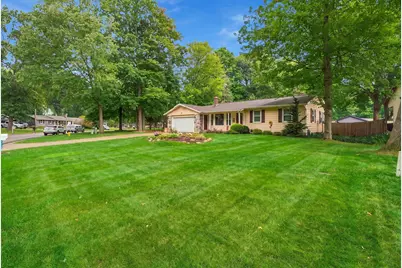 7258 Yorkshire Drive, Hudsonville, MI 49426 - Photo 3