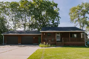 408 W 20th St, Holland, MI 49423 - Photo 1