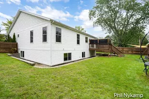 64 W 33rd St, Holland, MI 49423 - Photo 9