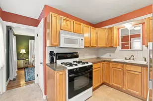 312 W 22nd St, Holland, MI 49423 - Photo 9