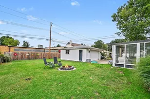 17663 Dolores St, Livonia, MI 48152 - Photo 33