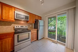 672 Greenhills Dr, Ann Arbor, MI 48105 - Photo 7