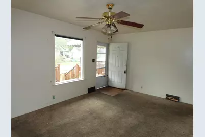 1079 Hurd Avenue, Benton Harbor, MI 49022 - Photo 11