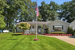 8604 Lynwood Ln, Mecosta, MI 49332 - Photo 15