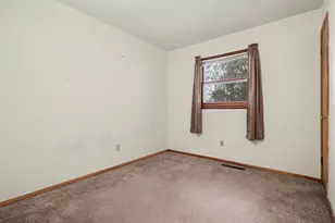 199 Gregg Dr, Battle Creek, MI 49014 - Photo 11