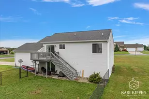 1698 Trent Ridge Ct NE, Cedar Springs, MI 49319 - Photo 27