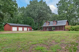 532 49th St, Grand Junction, MI 49056 - Photo 1
