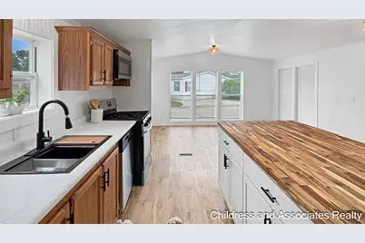 321 Valley Oak Drive, Coopersville, MI 49404 - Photo 3