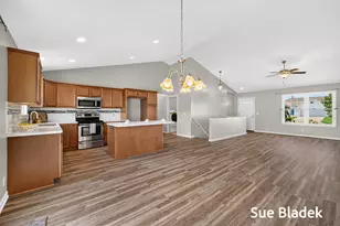 3716 Hickoryrow Ct, Holland, MI 49424 - Photo 11