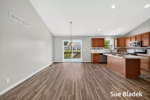 3716 Hickoryrow Ct, Holland, MI 49424 - Photo 7