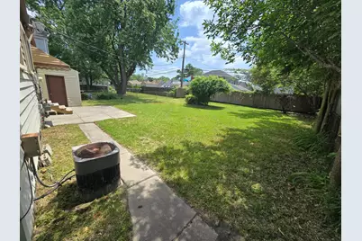 22620 Stephens Street, Saint Clair Shores, MI 48080 - Photo 5