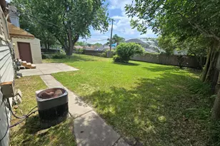 22620 Stephens St, Saint Clair Shores, MI 48080 - Photo 5