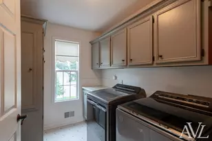 9040 Cedarview Ave, Jenison, MI 49428 - Photo 23