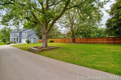 734 E 8th Street, Holland, MI 49423 - Photo 9
