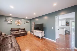 898 Hunt St SE, Lowell, MI 49331 - Photo 3