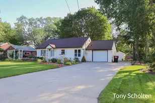 7656 Hazel Dr, Jenison, MI 49428 - Photo 21