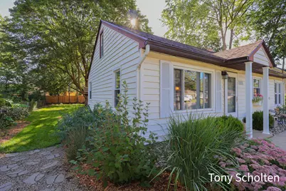 7656 Hazel Drive, Jenison, MI 49428 - Photo 3