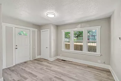 702 Fenimore Drive, Kalamazoo, MI 49048 - Photo 5