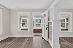 1009 Adams St SE, Grand Rapids, MI 49507 - Photo 5
