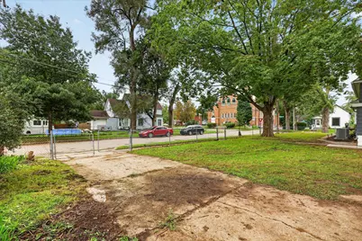 1009 Adams Street SE, Grand Rapids, MI 49507 - Photo 35