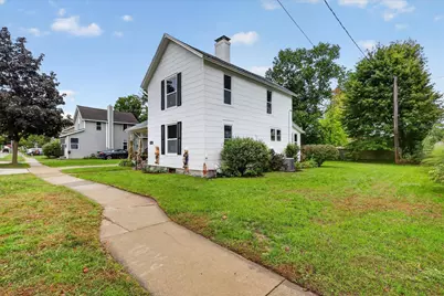 124 Washington Street, Sparta, MI 49345 - Photo 3