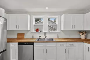 124 Washington St, Sparta, MI 49345 - Photo 11