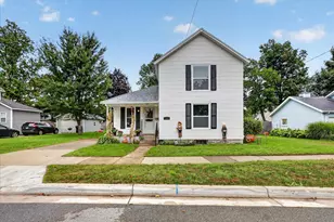 124 Washington St, Sparta, MI 49345 - Photo 1