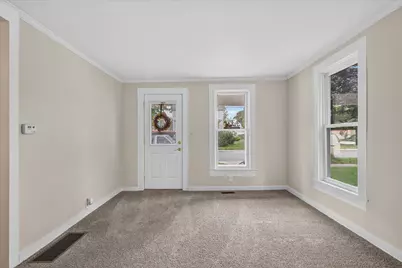 124 Washington Street, Sparta, MI 49345 - Photo 5