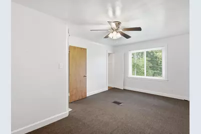 21151 Santa Clara, Detroit, MI 48219 - Photo 29