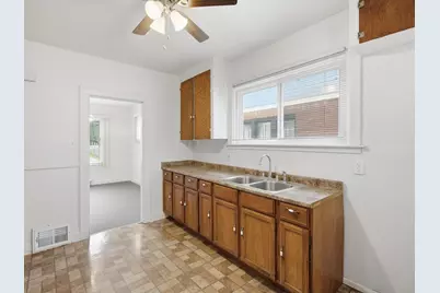 21151 Santa Clara, Detroit, MI 48219 - Photo 21