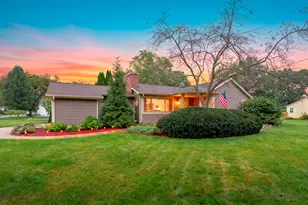 201 Woodrow Ave S, Battle Creek, MI 49015 - Photo 1
