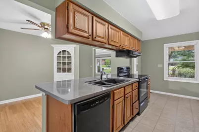 2400 Smiley Way, Jackson, MI 49203 - Photo 7