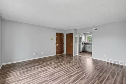 25325 Shiawassee Circle #204, Southfield, MI 48033 - Photo 7