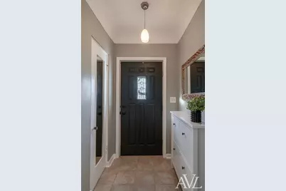 905 N Ottillia Street SE, Grand Rapids, MI 49507 - Photo 5