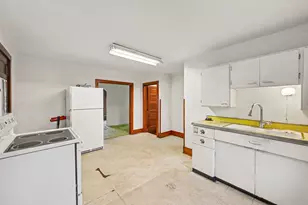 422 Western Ave, Allegan, MI 49010 - Photo 5