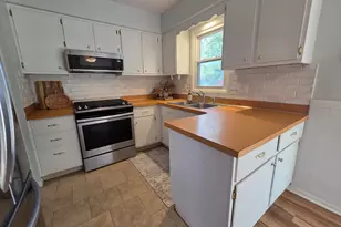 1422 Lake Ave, Portage, MI 49002 - Photo 5
