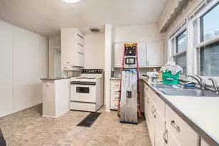 110 Woodward Ave, Kalamazoo, MI 49007 - Photo 29