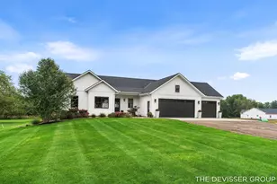 3665 Trestle Bridge Ln, Hamilton, MI 49419 - Photo 5