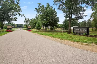3589 Commercial Boulevard #22, Saugatuck, MI 49453 - Photo 15