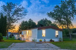 3541 Pine Knob St NW, Grand Rapids, MI 49544 - Photo 47
