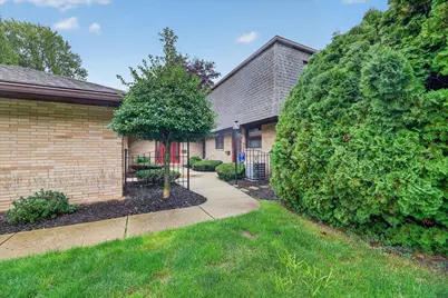 2727 S Lakeshore Drive #f23, Saint Joseph, MI 49085 - Photo 1
