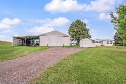 10010 S Beech Avenue, Howard City, MI 49329 - Photo 1