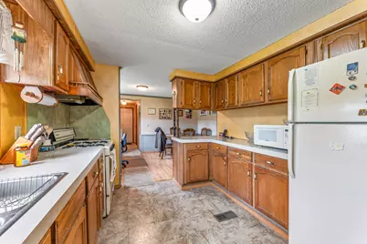 10010 S Beech Avenue, Howard City, MI 49329 - Photo 5