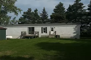 1310 Church Rd, Bad Axe, MI 48413 - Photo 5