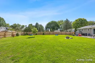 237 Roberta Jayne Dr SE, Lowell, MI 49331 - Photo 29