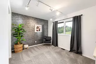 2305 Leffingwell Ave NE, Grand Rapids, MI 49525 - Photo 27