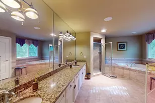 32576 Sanctuary Ct, Farmington Hills, MI 48336 - Photo 17