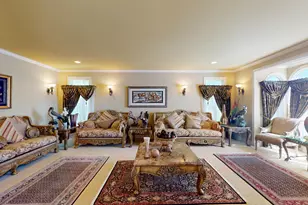 32576 Sanctuary Ct, Farmington Hills, MI 48336 - Photo 3