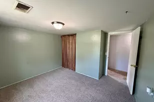 819 S Prospect Ct, Watervliet, MI 49098 - Photo 21