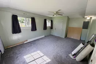 819 S Prospect Ct, Watervliet, MI 49098 - Photo 27